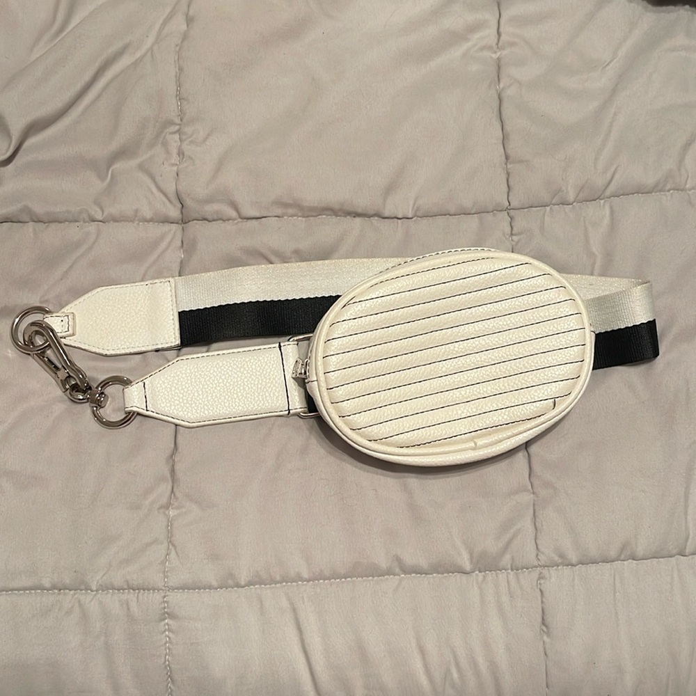 Belt bag crossover bag